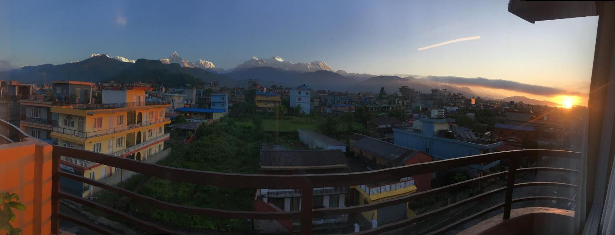 Hotel Sheron Lilyland Pokhara Exterior foto